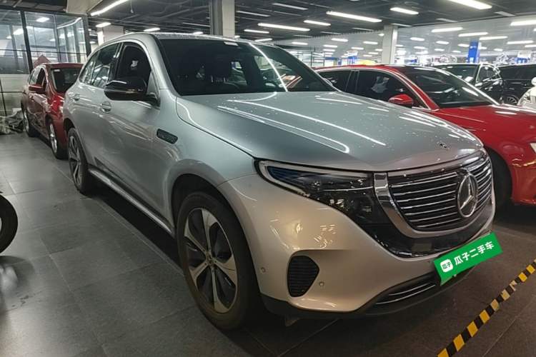 Used Mercedes-Benz EQC 2020 EQC 350 4MATIC Front Right 45 Deg