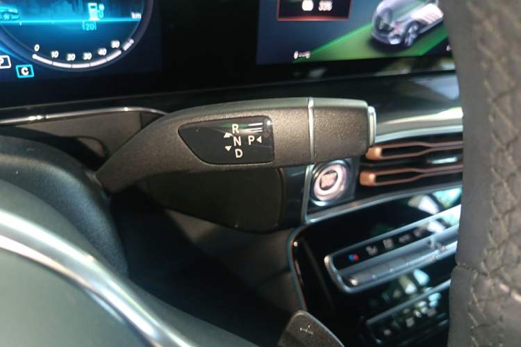 Used Mercedes-Benz EQC 2020 EQC 400 4MATIC Gear Lever