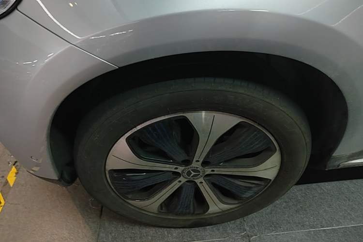 Used Mercedes-Benz EQC 2020 EQC 350 4MATIC Left Front Wheel Hub