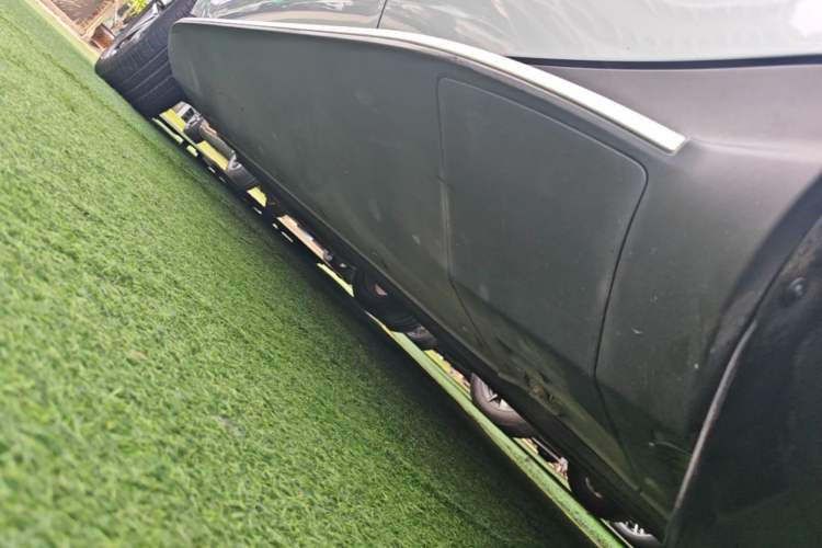 Used Mercedes-Benz EQC 2020 EQC 400 4MATIC Left Side Sill