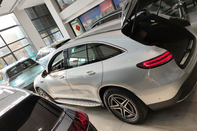Used Mercedes-Benz EQC 2020 EQC 400 4MATIC Left Side