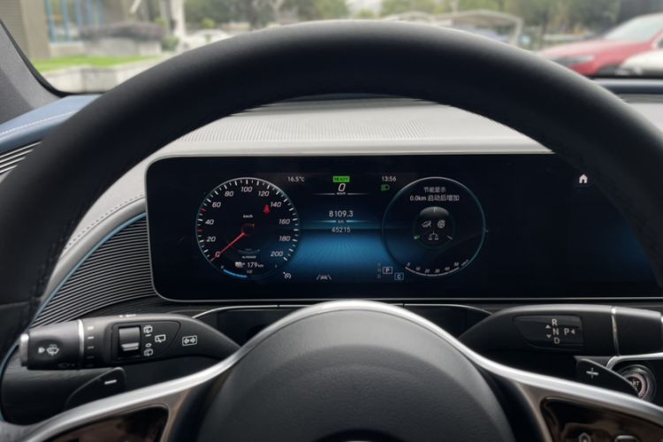 Used Mercedes-Benz EQC 2020 EQC 400 4MATIC Odometer Close Up