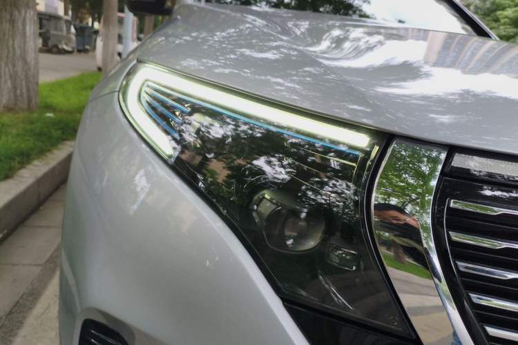 Used Mercedes-Benz EQC 2020 EQC 350 4MATIC Right Front Headlight
