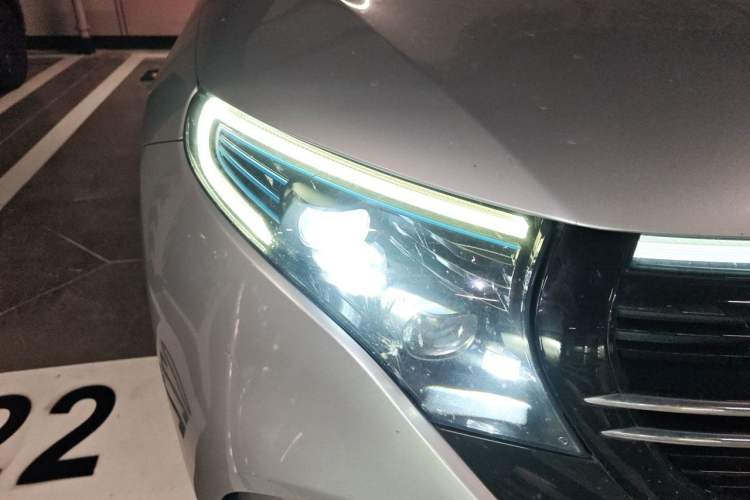 Used Mercedes-Benz EQC 2020 EQC 400 4MATIC Right Front Headlight