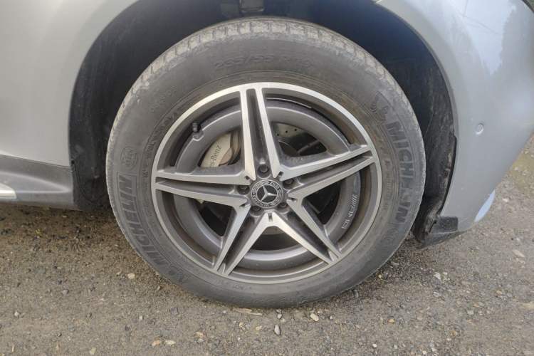 Used Mercedes-Benz EQC 2020 EQC 400 4MATIC Right Front Wheel Hub