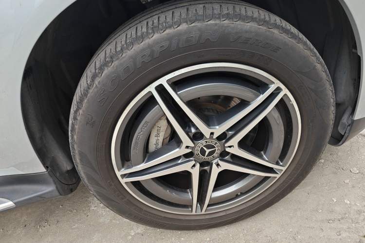 Used Mercedes-Benz EQC 2020 EQC 400 4MATIC Right Front Wheel Hub