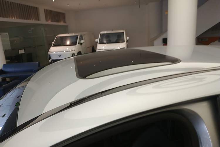Used Mercedes-Benz EQC 2020 EQC 400 4MATIC Roof