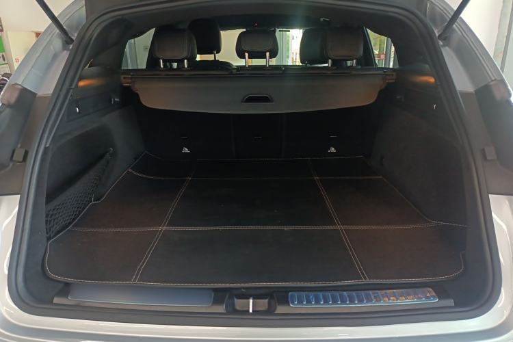 Used Mercedes-Benz EQC 2020 EQC 400 4MATIC Trunk