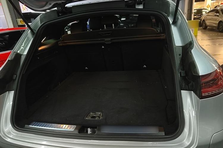 Used Mercedes-Benz EQC 2020 EQC 350 4MATIC Trunk