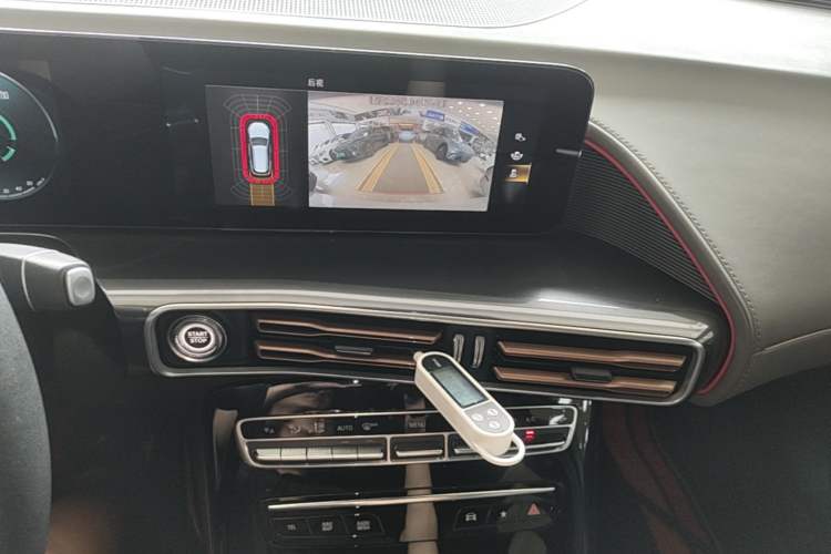 Used Mercedes-Benz EQC 2020 EQC 350 4MATIC Audio And AC Panel
