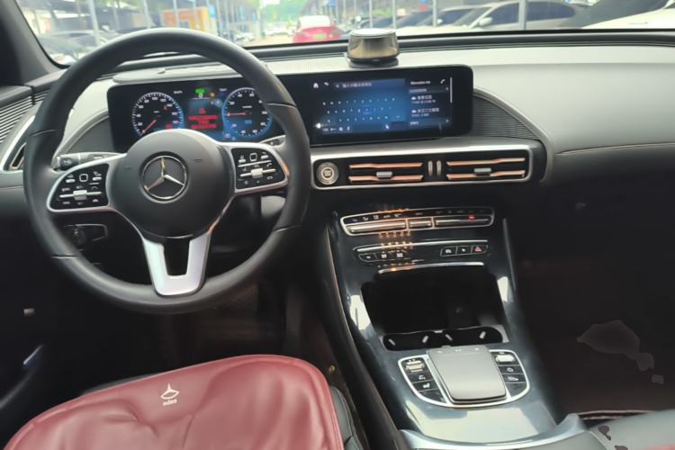 Used Mercedes-Benz EQC 2020 EQC 400 4MATIC Center Console