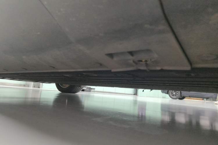 Used Mercedes-Benz EQC 2020 EQC 400 4MATIC Chassis Front Right