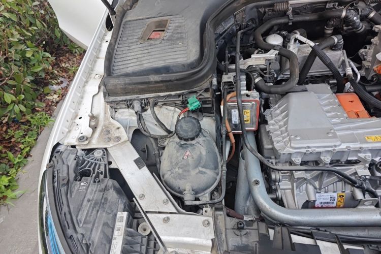 Used Mercedes-Benz EQC 2020 EQC 350 4MATIC Engine Bay Right