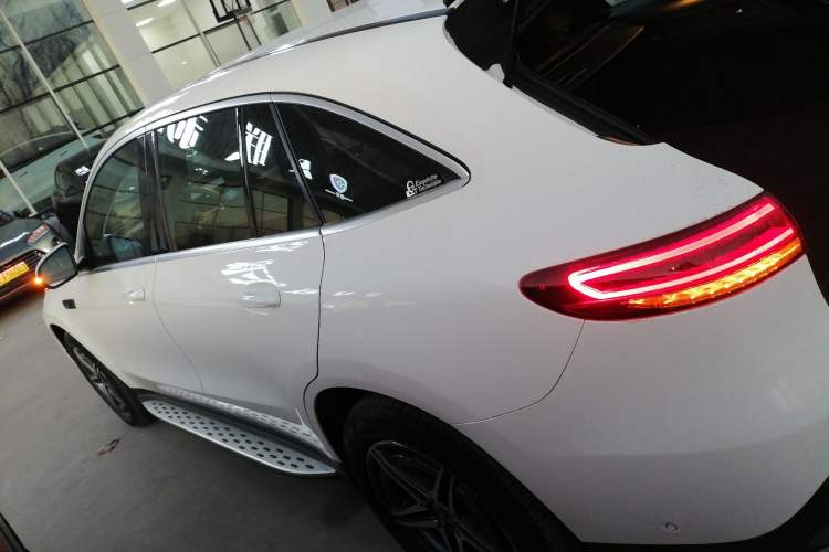 Used Mercedes-Benz EQC 2020 EQC 400 4MATIC Exterior 3