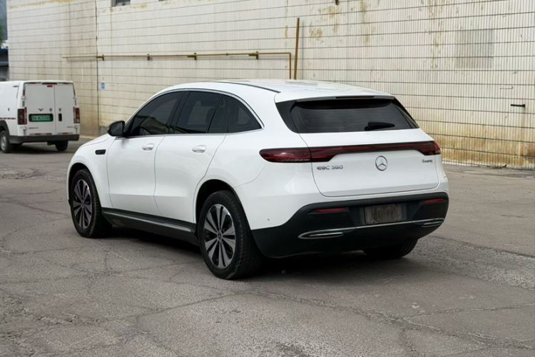 Used Mercedes-Benz EQC 2020 EQC 350 4MATIC Exterior 4