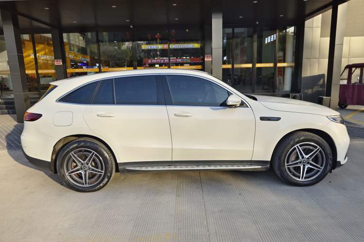 Used Mercedes-Benz EQC 2020 EQC 400 4MATIC Exterior 4