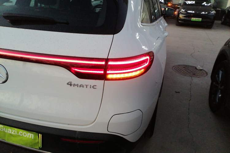 Used Mercedes-Benz EQC 2020 EQC 400 4MATIC Exterior 6