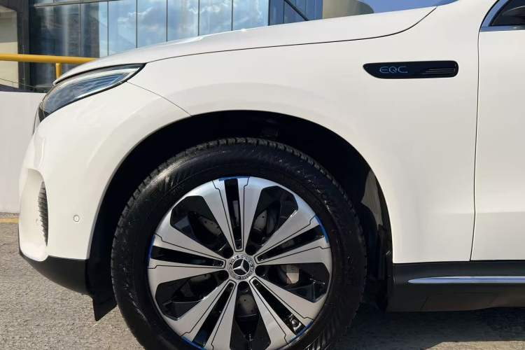 Used Mercedes-Benz EQC 2020 EQC 350 4MATIC Exterior 8