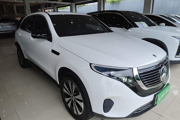 Used Mercedes-Benz EQC 2020 EQC 350 4MATIC Front Right 45 Deg