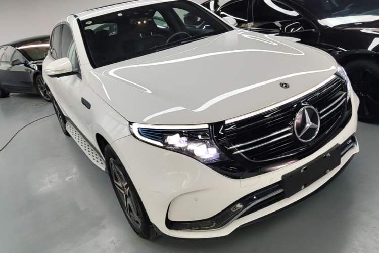 Used Mercedes-Benz EQC 2020 EQC 400 4MATIC Front Right 45 Deg