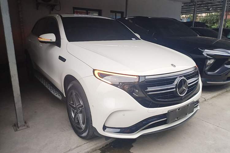 Used Mercedes-Benz EQC 2020 EQC 400 4MATIC Front Right 45 Deg
