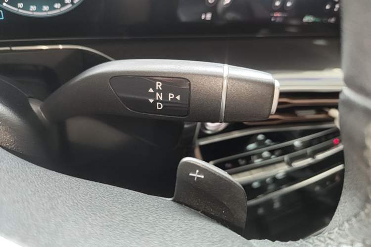Used Mercedes-Benz EQC 2020 EQC 350 4MATIC Gear Lever