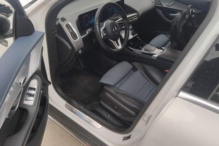 Used Mercedes-Benz EQC 2020 EQC 350 4MATIC Interior 3