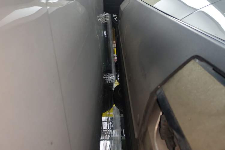 Used Mercedes-Benz EQC 2020 EQC 350 4MATIC Left Side Sill