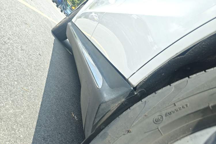 Used Mercedes-Benz EQC 2020 EQC 350 4MATIC Left Side Sill