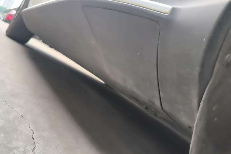 Used Mercedes-Benz EQC 2020 EQC 400 4MATIC Left Side Sill
