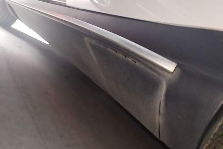 Used Mercedes-Benz EQC 2020 EQC 400 4MATIC Left Side Sill