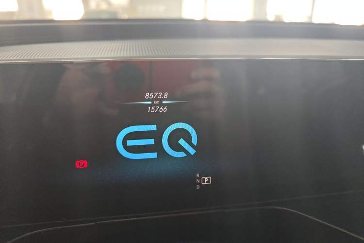 Used Mercedes-Benz EQC 2020 EQC 400 4MATIC Odometer Close Up