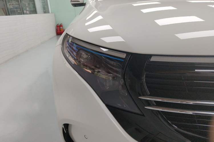 Used Mercedes-Benz EQC 2020 EQC 400 4MATIC Right Front Headlight