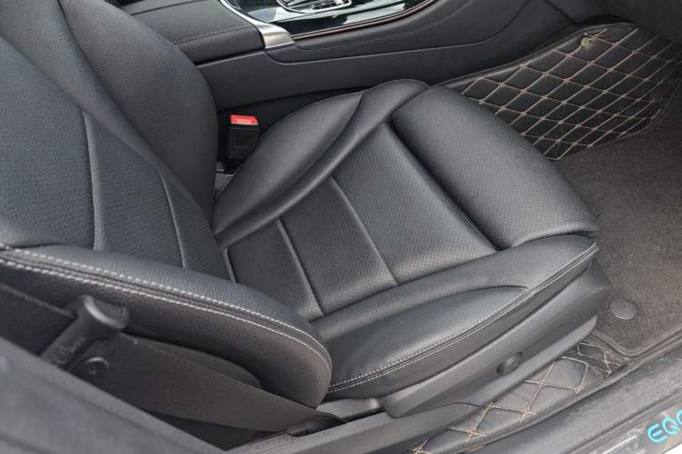 Used Mercedes-Benz EQC 2020 EQC 350 4MATIC Right Front Seat