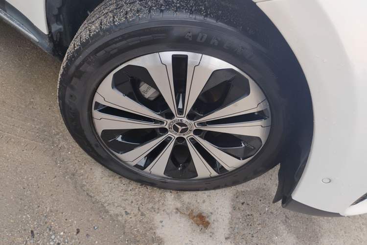 Used Mercedes-Benz EQC 2020 EQC 350 4MATIC Right Front Wheel Hub