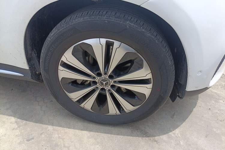 Used Mercedes-Benz EQC 2020 EQC 350 4MATIC Right Front Wheel Hub