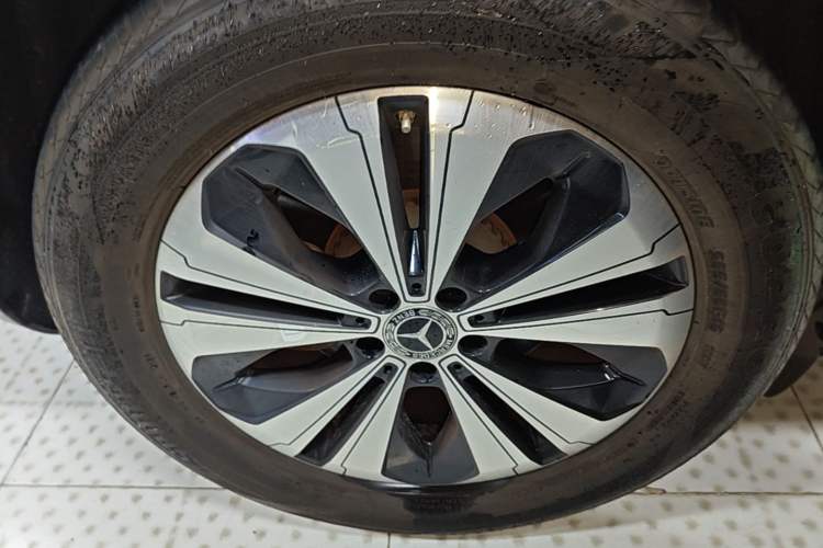 Used Mercedes-Benz EQC 2020 EQC 350 4MATIC Right Rear Wheel Hub