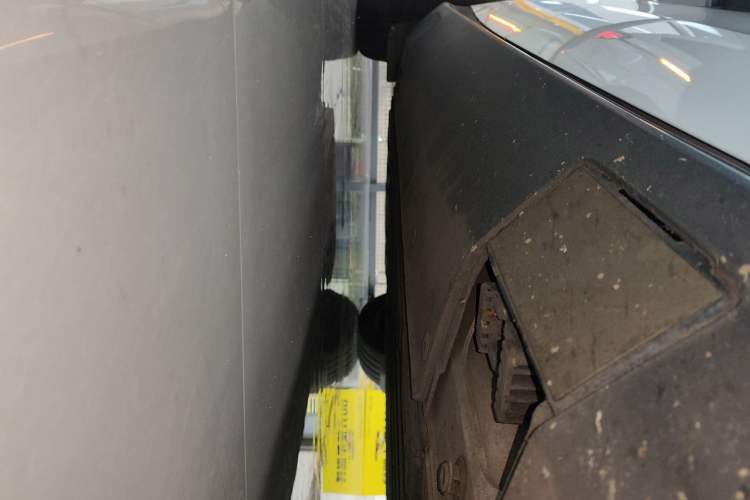 Used Mercedes-Benz EQC 2020 EQC 350 4MATIC Right Side Sill