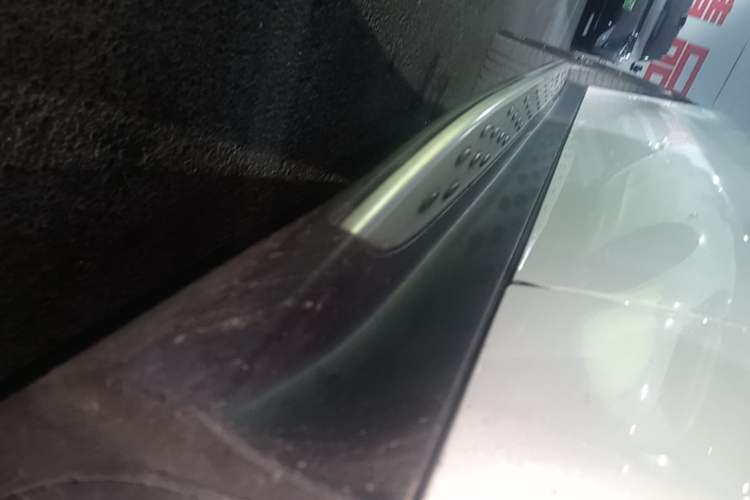 Used Mercedes-Benz EQC 2020 EQC 400 4MATIC Right Side Sill