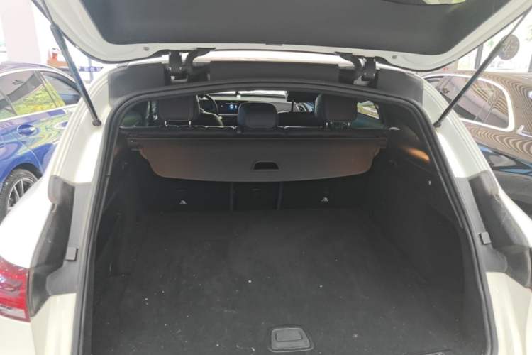 Used Mercedes-Benz EQC 2020 EQC 400 4MATIC Trunk