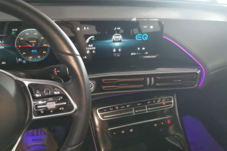 Used Mercedes-Benz EQC 2021 EQC 400 4MATIC Audio And AC Panel