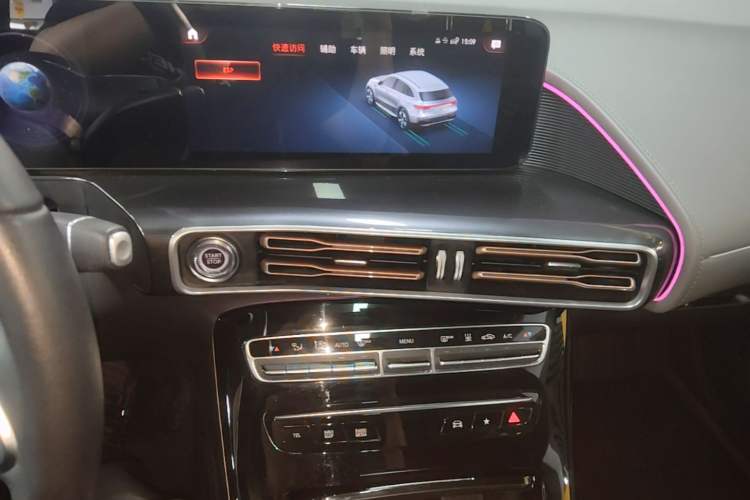 Used Mercedes-Benz EQC 2021 EQC 350 4MATIC Audio And AC Panel
