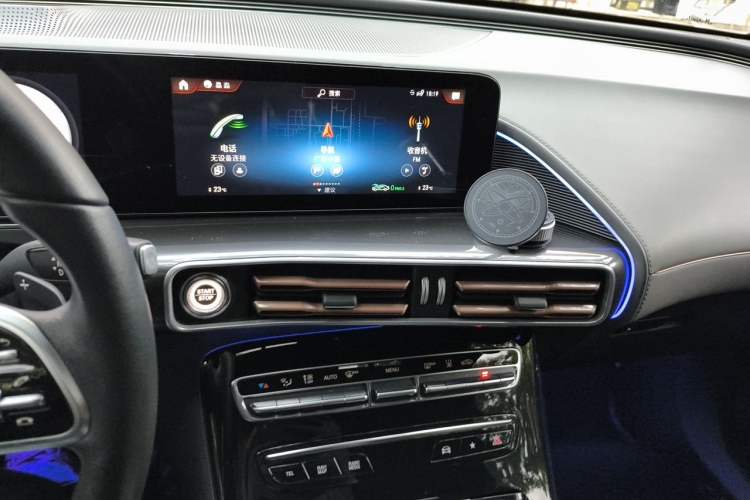 Used Mercedes-Benz EQC 2021 EQC 400 4MATIC Audio And AC Panel