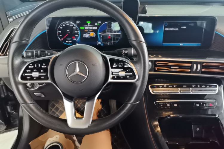 Used Mercedes-Benz EQC 2021 EQC 350 4MATIC Center Console