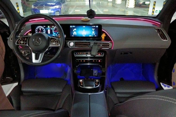 Used Mercedes-Benz EQC 2021 EQC 350 4MATIC Center Console