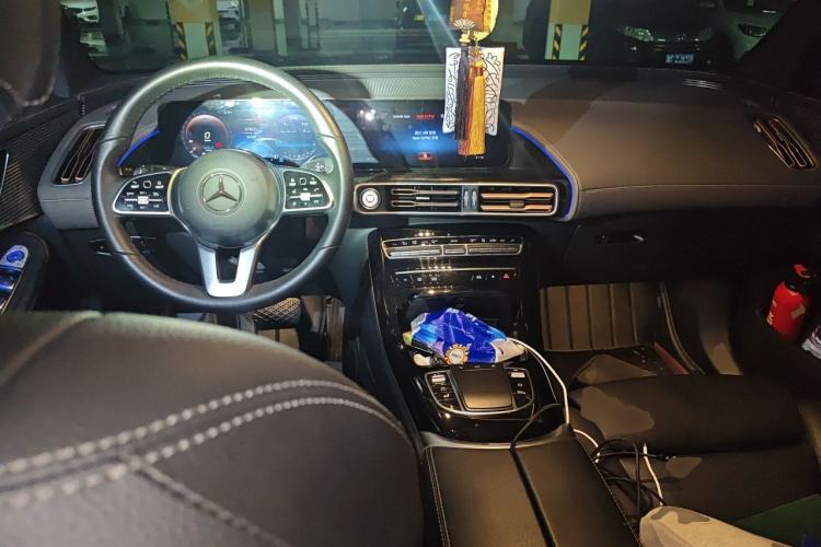 Used Mercedes-Benz EQC 2021 EQC 350 4MATIC Center Console