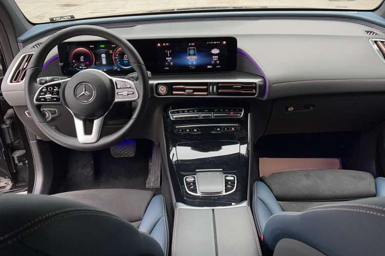 Used Mercedes-Benz EQC 2021 EQC 400 4MATIC Center Console