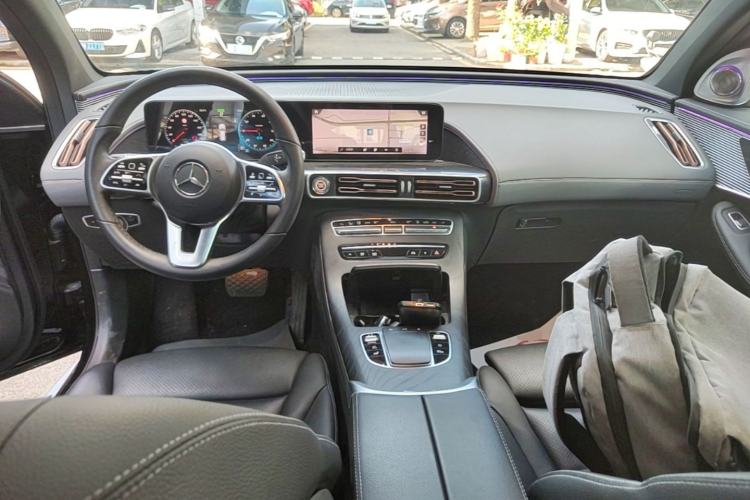 Used Mercedes-Benz EQC 2021 EQC 400 4MATIC Center Console