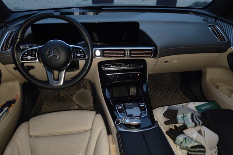 Used Mercedes-Benz EQC 2021 EQC 400 4MATIC Center Console