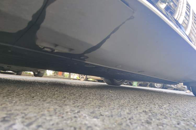 Used Mercedes-Benz EQC 2021 EQC 400 4MATIC Chassis Front Left